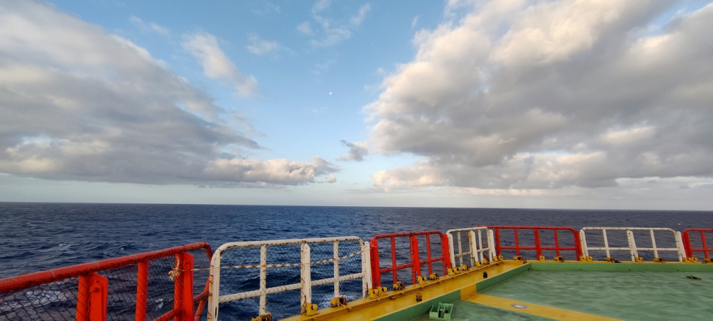 22737e31-40f3-446b-bdc7-d09bd0a7cd60.jpg